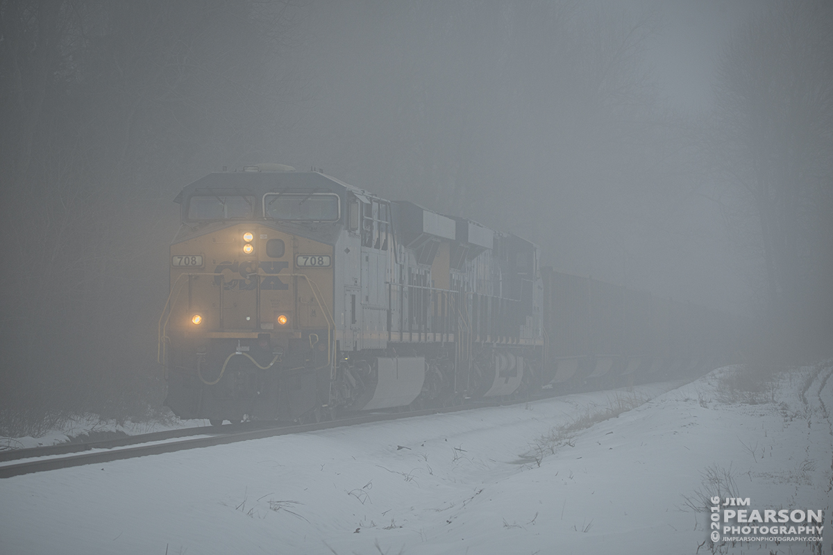 February 15, 2016 - CSX engine 708 leads a empty coal train down the PeeVee Spur in a heavy fog on it's way to Warrior Coal to pickup a load at Nebo, Ky. - Tech Info: 1/500 | f/5.6 | ISO 280 | Lens: Sigma 150-600 @ 150mm on a Nikon D800 shot and processed in RAW.