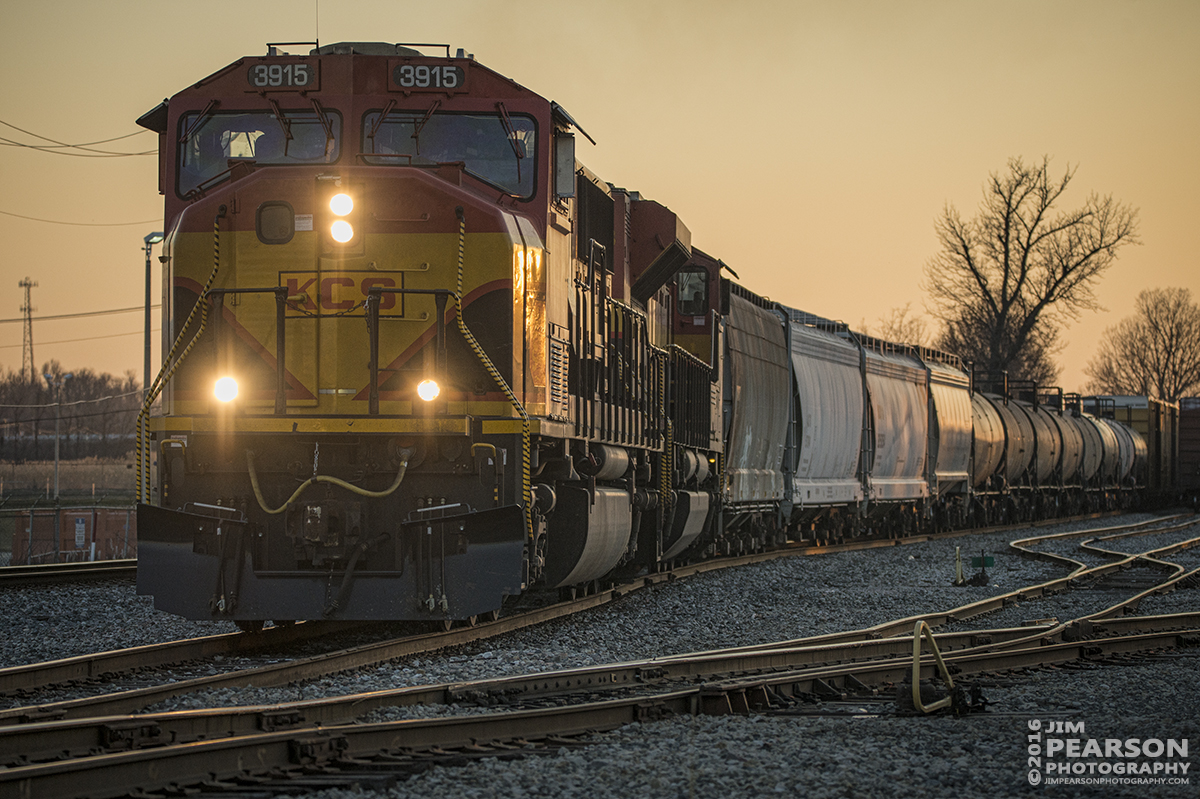 February 27, 2016 - CSX Q555 as it departs the east end of Doyle Yard in Owensboro, Ky as it heads east on the Louisville Division with Kansas City Southern 3915 in the lead. - Tech Info: 1/800 | f/5 | ISO 500 | Lens: Sigma 150-600 @ 160mm with a Nikon D800 shot and processed in RAW.