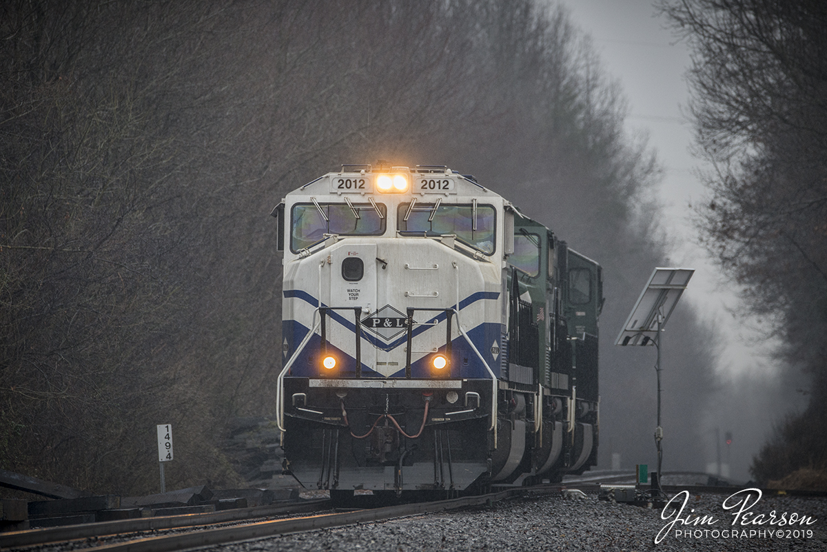 February 10, 2019 Paducah and Louisville's University of Kentucky locomotive 2012 heads up a trio of light engines as they head north approaching PAL's West Yard at Madisonville, Ky. - #jimstrainphotos #kentuckyrailroads #trains #nikond800 #railroad #railroads #train #railways #railway #pal #paducahandlouisvillerailway