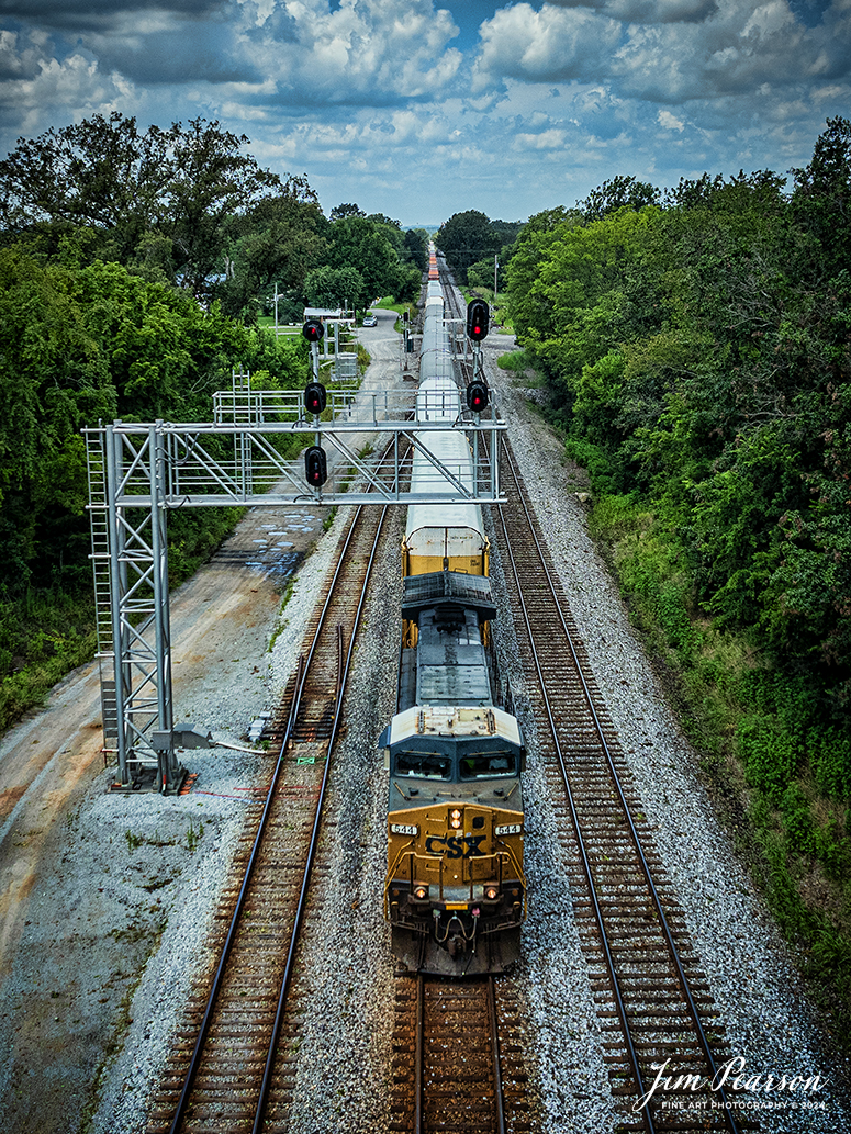 CSXT 544 leads CSX I025 south as it passes the north end of Casky Yard at Hopkinsville, Kentucky on the Henderson Subdivision, on July 31st, 2024. The string of autoracks on this daily train contain Tesla’s bound for Florida and ports bound for overseas.

Tech Info: DJI Mavic 3 Classic Drone, RAW, 22mm, f/2.8, 1/2000, ISO 180.

#railroad #railroads #train #trains #bestphoto #railroadengines #picturesoftrains #picturesofrailway #bestphotograph #photographyoftrains #trainphotography #JimPearsonPhotography #trendingphoto #csxt #trainsfromadrone