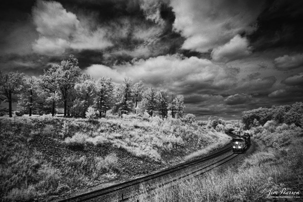 In this week’s Saturday Infrared photo, we catch L391 as it heads south through the S curve at Nortonville, Kentucky, on August 13th, 2024, on the CSX Henderson Subdivision.

Tech Info: Fuji XT-1, RAW, Converted to 720nm B&W IR, Irex 11mm, f/4, 1/50, ISO 200.

#trainphotography #railroadphotography #trains #railways #jimpearsonphotography #infraredtrainphotography #infraredphotography #trainphotographer #railroadphotographer #infaredtrainphotography #csxt #trending