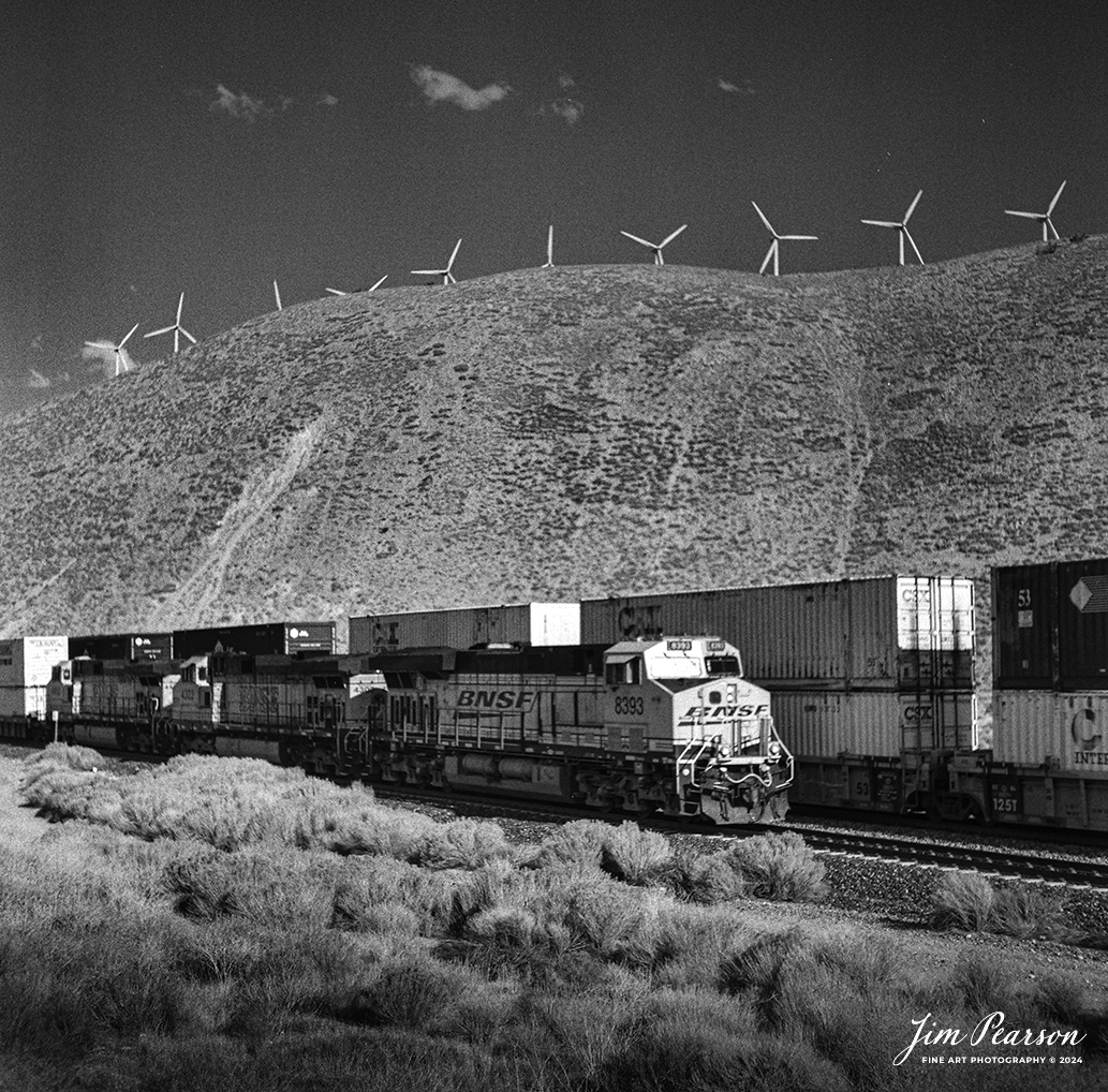 Analog Wednesday – I’ve recently added a like new Mamiya C330 Professional 2 ¼ square film camera to my camera bag and on Wednesday’s I’ll be sharing images I’ve shot with it. This shot is from September 19th, 2024, of two Westbound intermodals racing each other as they head out of Mojave, CA toward Bakersfield, CA through the Tehachapi Pass.

Tech Info: Mamiya C330 Professional, Ilford HP5 Film, Mamiya 80mm, f/4, 1/250, ISO 400.

#railroad #railroads #train, #trains #railway #railway #steamtrains #railtransport #railroadengines #picturesoftrains #picturesofrailways #besttrainphotograph #bestphoto #photographyoftrains #bestsoldpicture #JimPearsonPhotography #analogphotography#blackandwhite