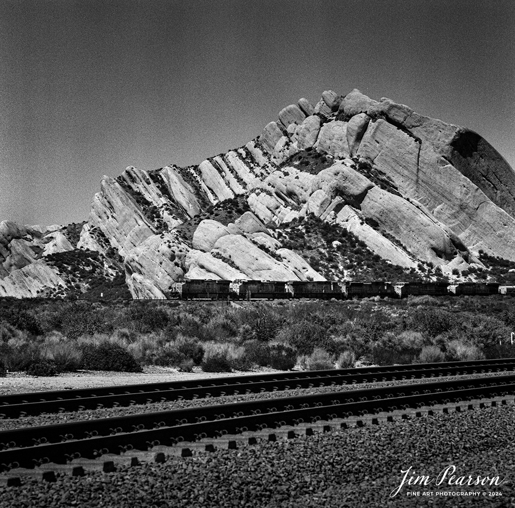 Analog Wednesday – I’ve recently added a like new Mamiya C330 Professional 2 ¼ square film camera to my camera bag and on Wednesday’s I’ll be sharing images I’ve shot with it. This shot is from September 24th, 2024, of a Westbound Union Pacific freight with six units leading through Mormon Rocks as it heads downhill in Cajon Pass, CA.

Tech Info: Mamiya C330 Professional, Ilford HP5 Film, Mamiya 80mm, f/4, 1/250, ISO 400.

#railroad #railroads #train, #trains #railway #railway #steamtrains #railtransport #railroadengines #picturesoftrains #picturesofrailways #besttrainphotograph #bestphoto #photographyoftrains #bestsoldpicture #JimPearsonPhotography #analogphotography#blackandwhite