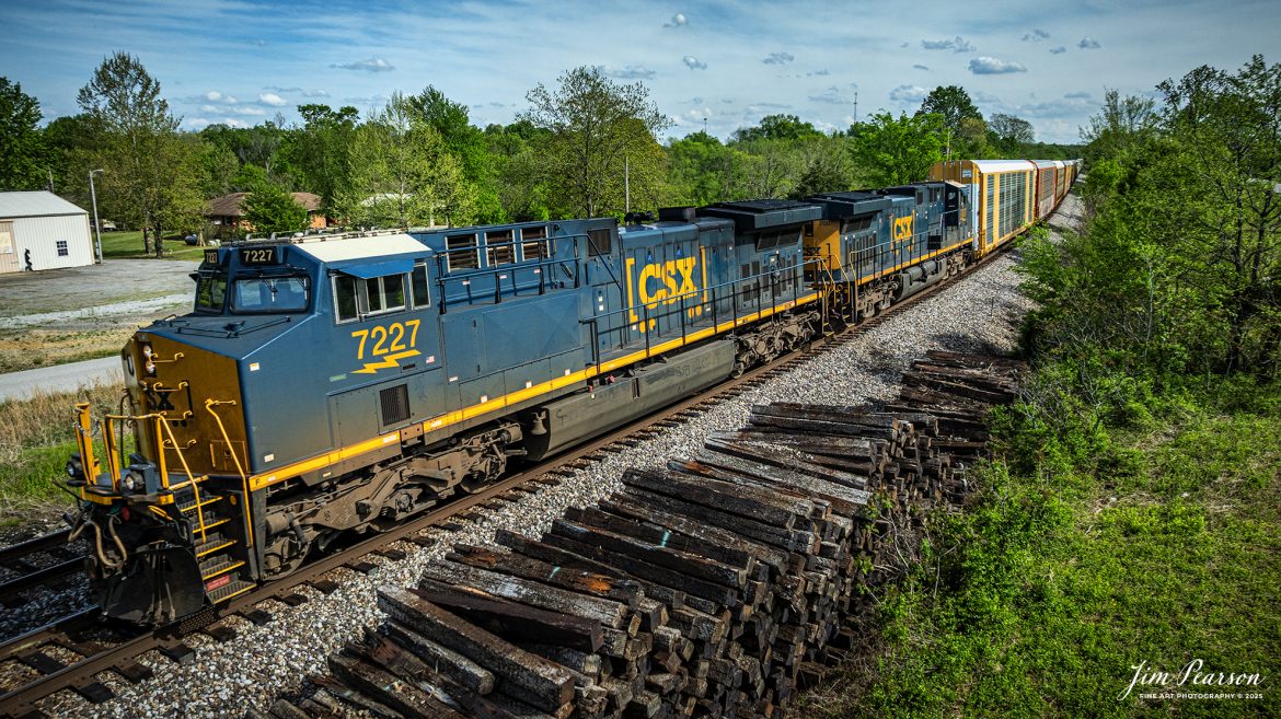 CSXT 7227 leads M648 as it heads north at Kelly, Ky on the CSX Henderson Subdivision, on April 23, 2025, passing a large stack of recently replaced ties.

Tech Info: DJI Mavic 3 Classic Drone, RAW, 24mm, f/2.8, 1/2000, ISO 140.

#railroad #railroads #train, #trains #railway #railway #railtransport #railroadengines #picturesoftrains #picturesofrailways #besttrainphotograph #bestphoto #photographyoftrains #bestsoldpicture #JimPearsonPhotography #trainsfromadrone #csxhendersonsubdivision